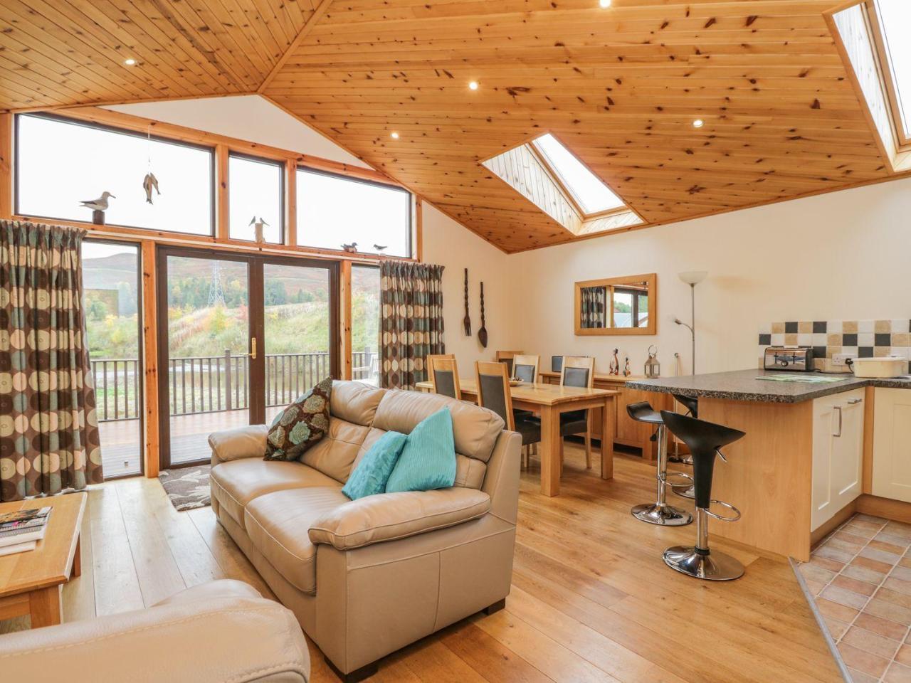 Burnside Lodge Lodge 1, Glengoulandie Aberfeldy Eksteriør billede